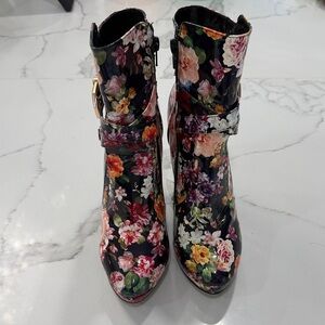Madison Arika Boots Womens Size 9 Black Floral Stiletto Platform Ankle Buckle